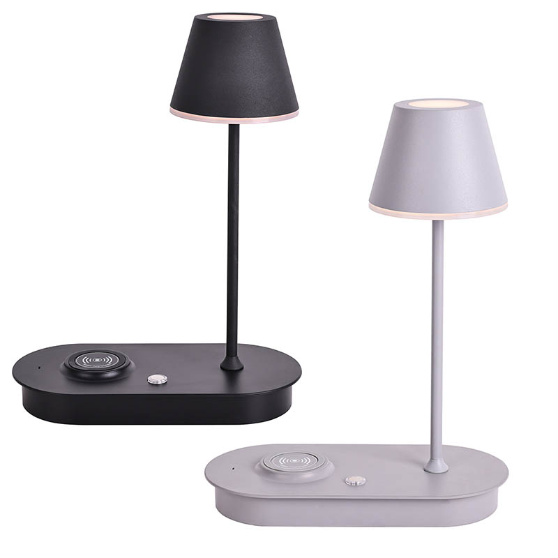Pilzschatten -LED -Schreibtischlampe mit drahtloses Ladegerät
