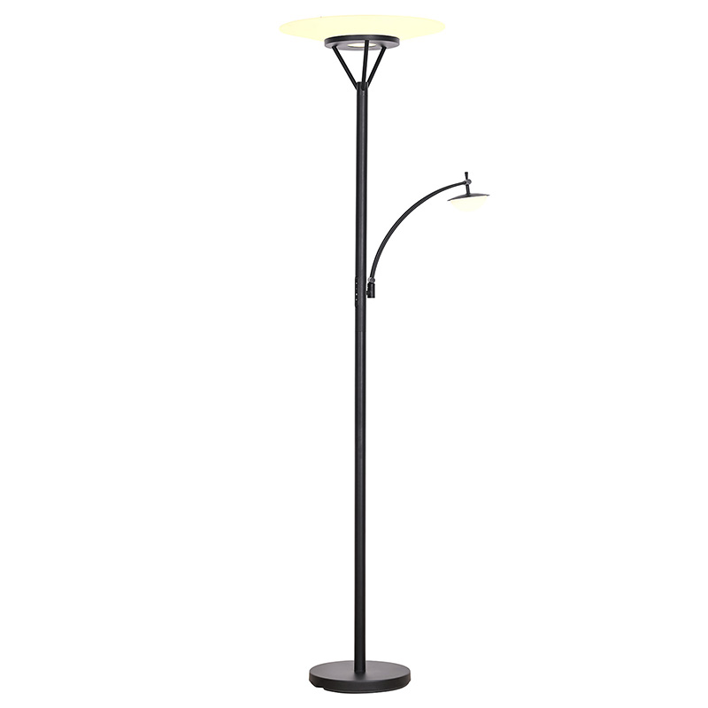 Neu geführte Stehlampe mit Mutter-Sohn-Licht